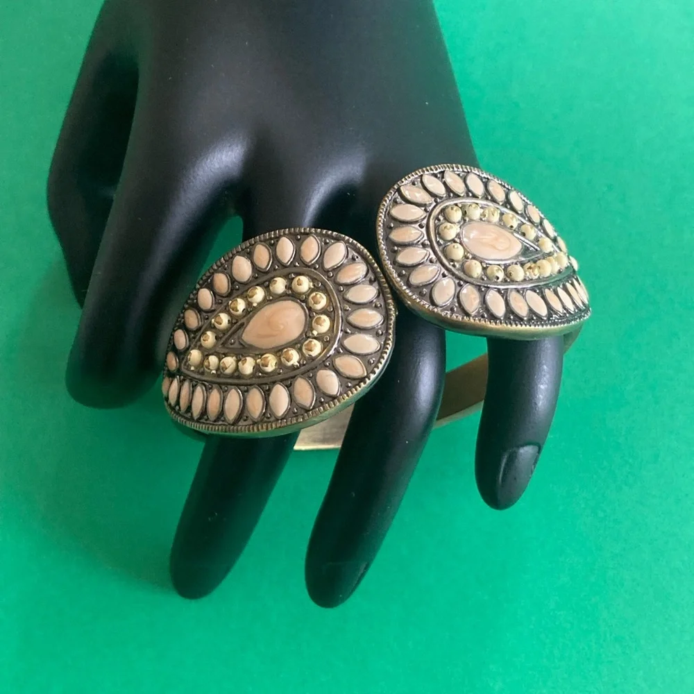 Vintage Tear Drop Cuff Bracelet with Mother of Pearl set on Brass Metal